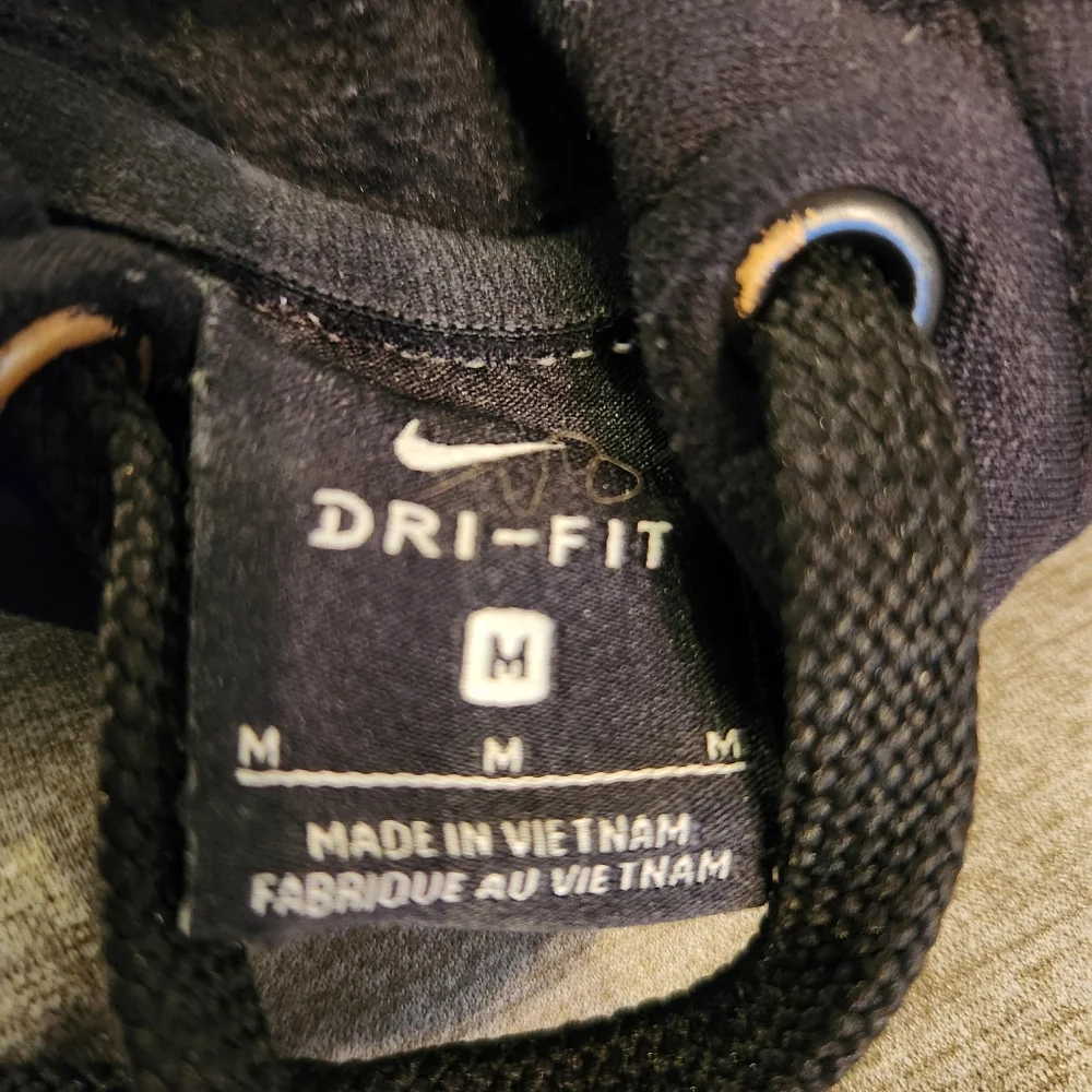 Nike Men’s Hoodie Sweatshirt, Dri-Fit Drawstring Sz Med, Pocket, Black/Gray, EUC